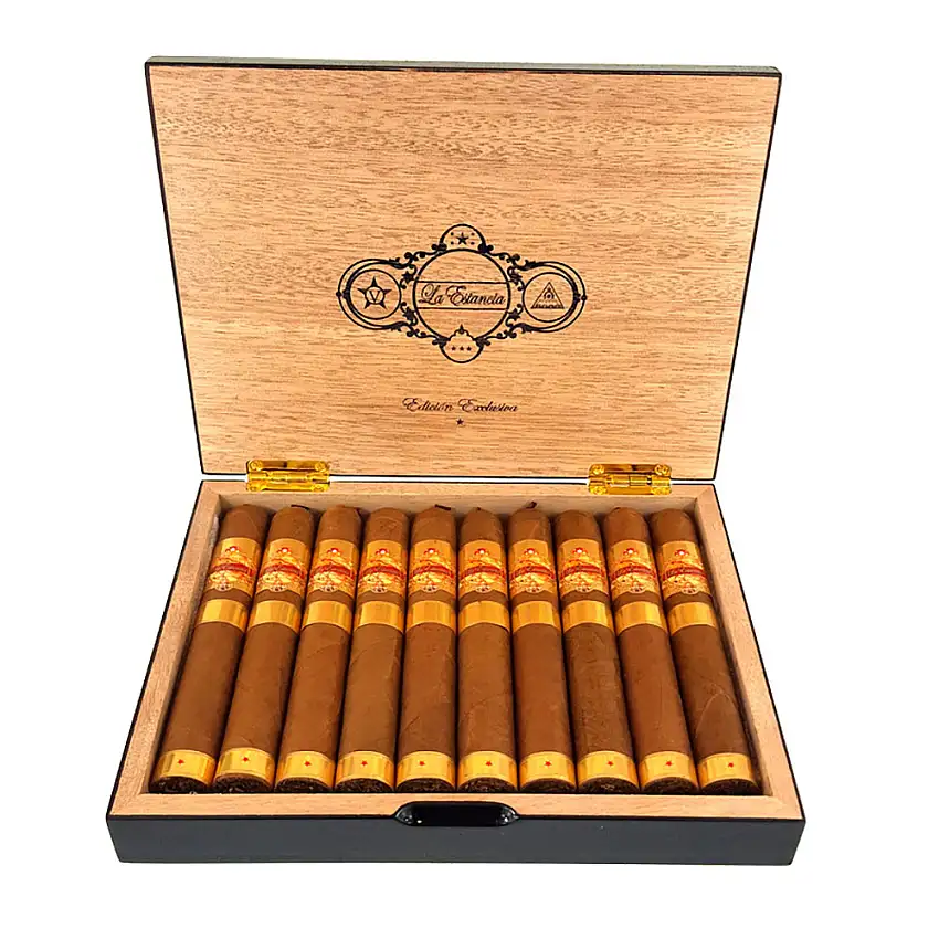 La Estancia Edición Exclusiva EE 52 (Double Robusto) 10er